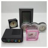Lot of Small Clocks Lot of Small Clocks