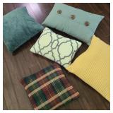 Lot of Accent Pillows