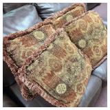 Lot of 4 Matching Accent Pillows