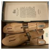 Box #86 Florsheim Shoe Trees