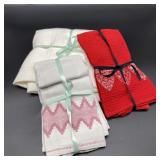 4 Hand Towels w/Tablecloth