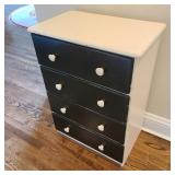 Shabby Vintage 4 Drawer Chest Shabby Vintage 4 Drawer Chest