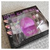 L.A. Colors All the Way Nail Polish Kit