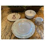 Set of 10 Christmas Dishes Set of 10 Christmas Dishes