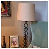Modern Wrought Iron Linked Floor Lamp Modern Wrought Iron Linked Floor Lamp