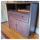 Modern Entertainment Console Modern Entertainment Console