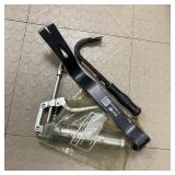 Grease Gun w/2 Nail/Pry Bars