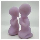 Fenton Lavender Satin Praying Children Pair