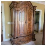 Collezione Europa Luxury Armoire