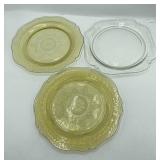 2 Federal Glass Patrician Spoke Amber Plates