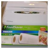 Food Saver VS120 Vacuum Sealer w/ Some Bags