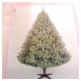 7 1/2' Manhattan Pine Christmas Tree