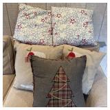 5 Christmas Decorative Pillows