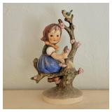 Vintage 'Apple Tree Girl' Hummel Vintage 'Apple Tree Girl' Hummel