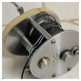 Vintage Shakespeare Ideal 1990 Fishing Reel Vintage Shakespeare Ideal 1990 Fishing Reel