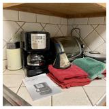 Lot of Small Appliances & Kitchen Towels