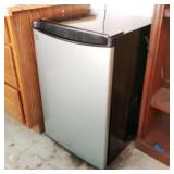 Mini Fridge Mini Fridge