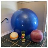 Ivation Floating Pool Radio w/ Exercise Balls