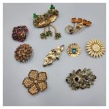 Vintage Gold Tone Brooch Lot