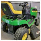 John Deere D105 Auto Riding Lawnmower