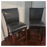 Pair of Modern Chairs Pair of Modern Chairs