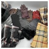 Lot of Ladies Gloves & Neck Scarves No Size in Lot of Ladies Gloves & Neck Scarves No Size in