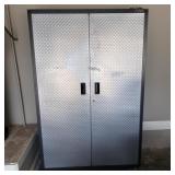 Gladiator Metal Storage Cabinet w/Key Gladiator Metal Storage Cabinet w/Key