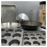 Lot of Cookware & Bakeware Lot of Cookware & Bakeware
