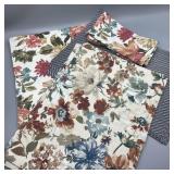 Envogue Floral Placemats & Napkins