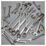 Lot of Assorted Wrenches w/ Ratchets Lot of Assorted Wrenches w/ Ratchets