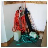 Contents of Corner w/ Air Hose