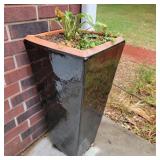 Large Planter (Right) Large Planter (Right)