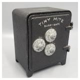 Tiny Mite Bank Safe (Needs new pin in door) Tiny Mite Bank Safe (Needs new pin in door)