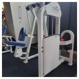 Strive Diverging Seated Row Machine