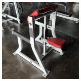 Hammer Strength Preacher Curl Station