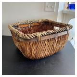 Vintage Basket Vintage Basket