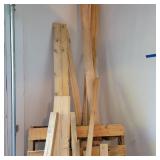 Scrap Wood w/ Pallet Scrap Wood w/ Pallet