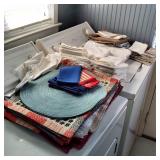 Large Lot of Linens & Placemats Large Lot of Linens & Placemats