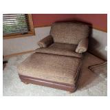Lounge Chair w/Ottoman Lounge Chair w/Ottoman