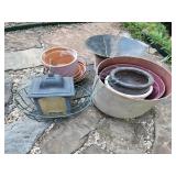 Lot of Flower Pots w/Bird Feeder Lot of Flower Pots w/Bird Feeder