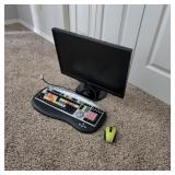 LG 22' Monitor w/ Keyboard & Mouse LG 22' Monitor w/ Keyboard & Mouse