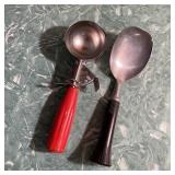 2 Vintage Scoops Red Handle is Wood