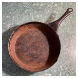 Vintage Skillet Heavy Metal w/ Formed Handle