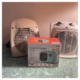 Lot of Small Ceramic Heaters Lot of Small Ceramic Heaters