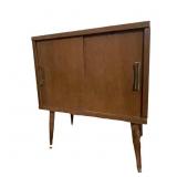Vintage Record Cabinet w/ Lot of Records Vintage Record Cabinet w/ Lot of Records