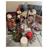 Lot of Christmas Candles & Plaid Blanket Polar Lot of Christmas Candles & Plaid Blanket Polar