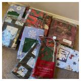 Tablecloths 10 Vinyl & 4 Cloth Tablecloths 10 Vinyl & 4 Cloth