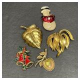 Vintage Brooches Signed & Unsigned Vintage Brooches Signed & Unsigned