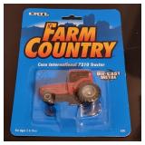 Ertl Farm Country Tractor Ertl Farm Country Tractor