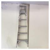 Davidson 6 Foot Ladder Model 408-06 Davidson 6 Foot Ladder Model 408-06